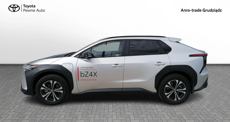 Toyota bZ4X cena 194900 przebieg: 3496, rok produkcji 2022 z Grudziądz małe 301